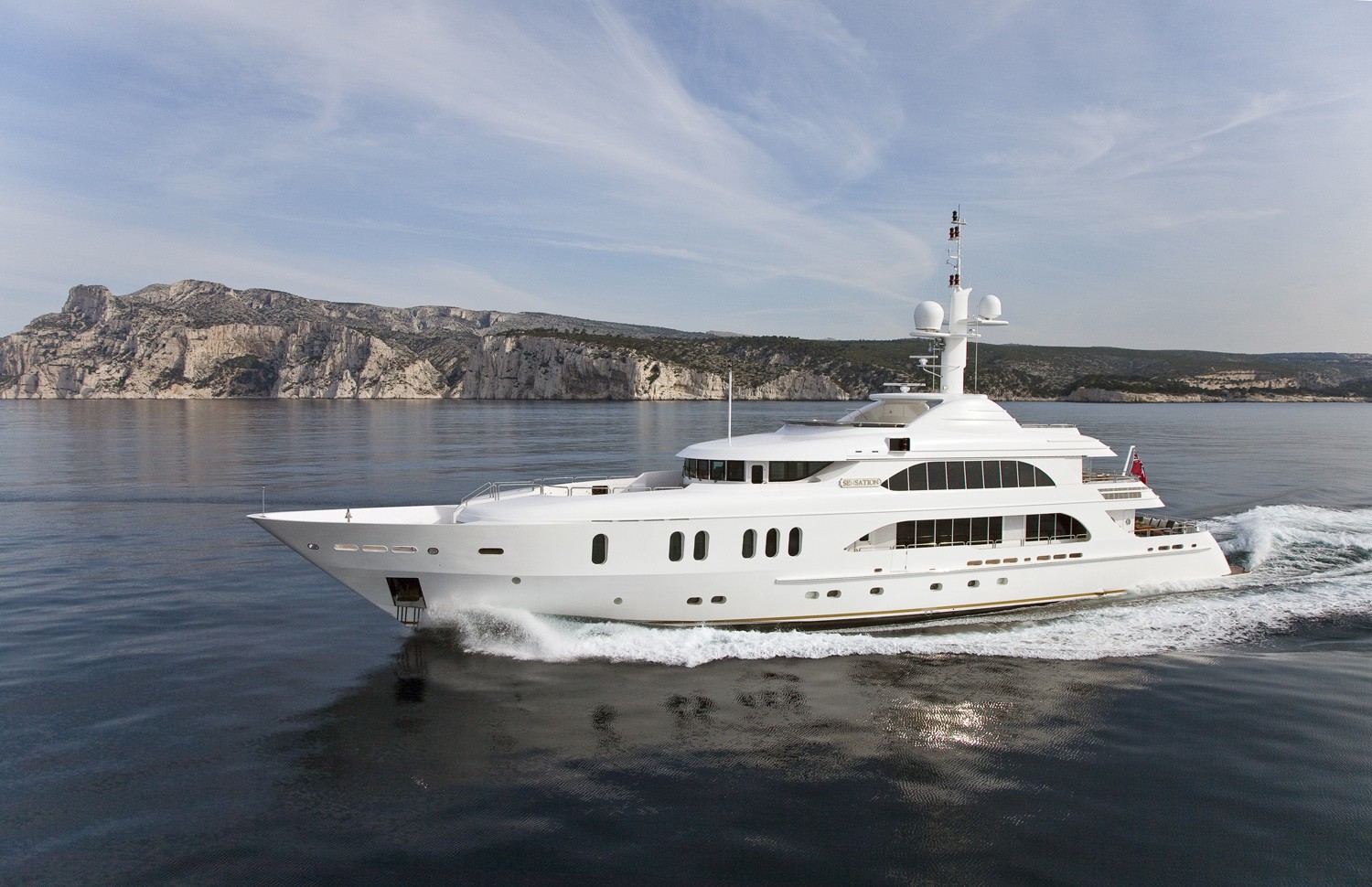 Yacht SENSATION, Sensation Yachts New Zealand | CHARTERWORLD Luxury ...